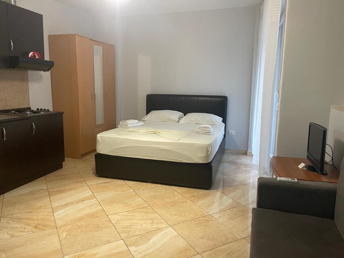 Kokomani Apartment Durrës Exterior foto
