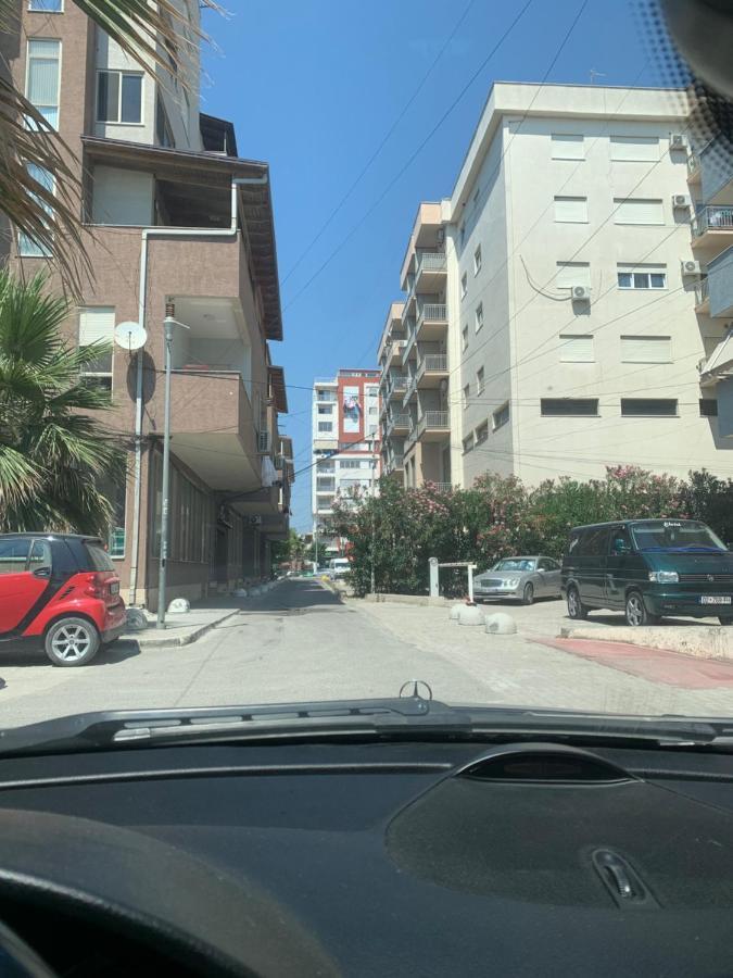 Kokomani Apartment Durrës Exterior foto